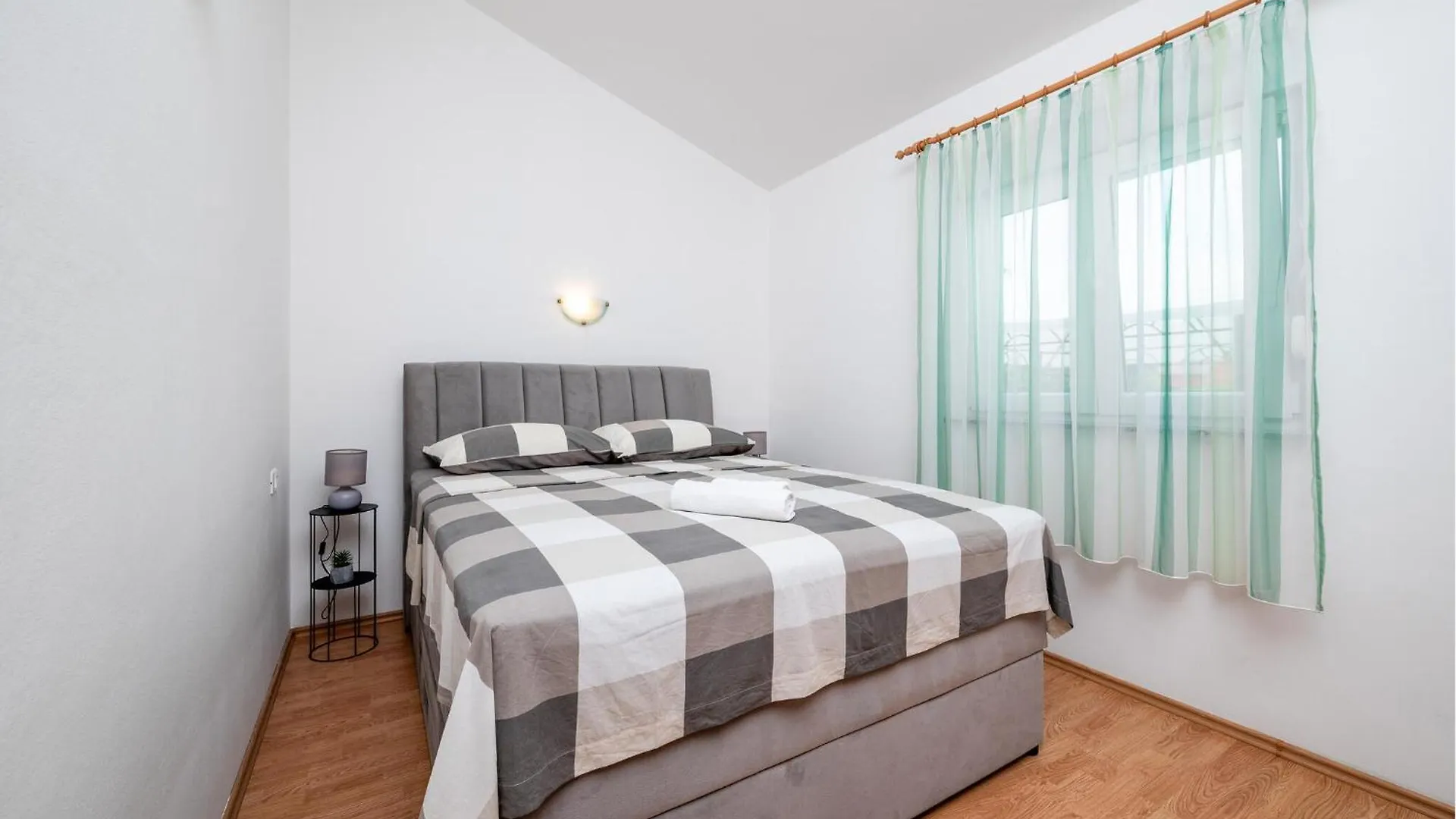 3 Bedroom Lovely Home In Galizana Holiday home